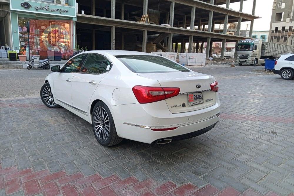 كيا كادينزا